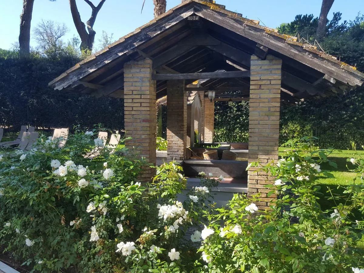 Airport & Fair Suite Apartments Fiumicino Italia