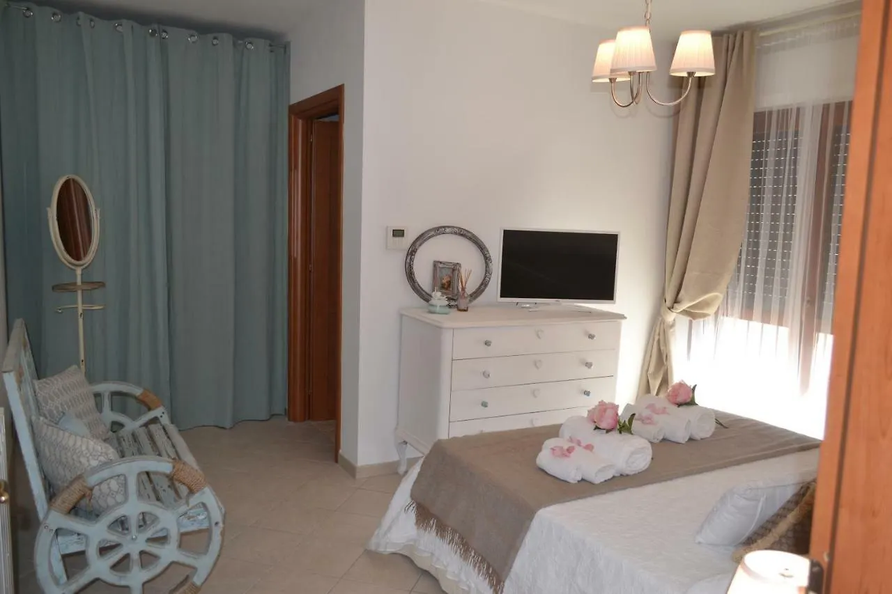 Airport & Fair Suite Apartments Fiumicino 0*,  İtalya
